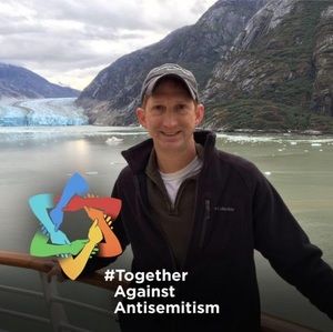 Meet your Posher, Marc